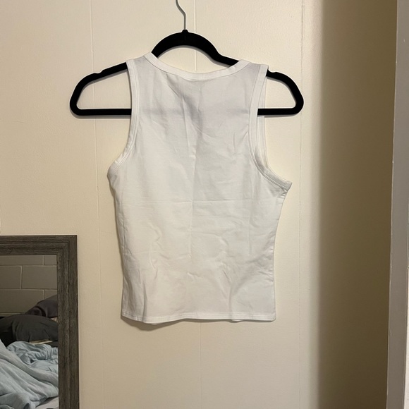 (✨ 3 for $15) H&M Angelic Crop Tank - Picture 2 of 4